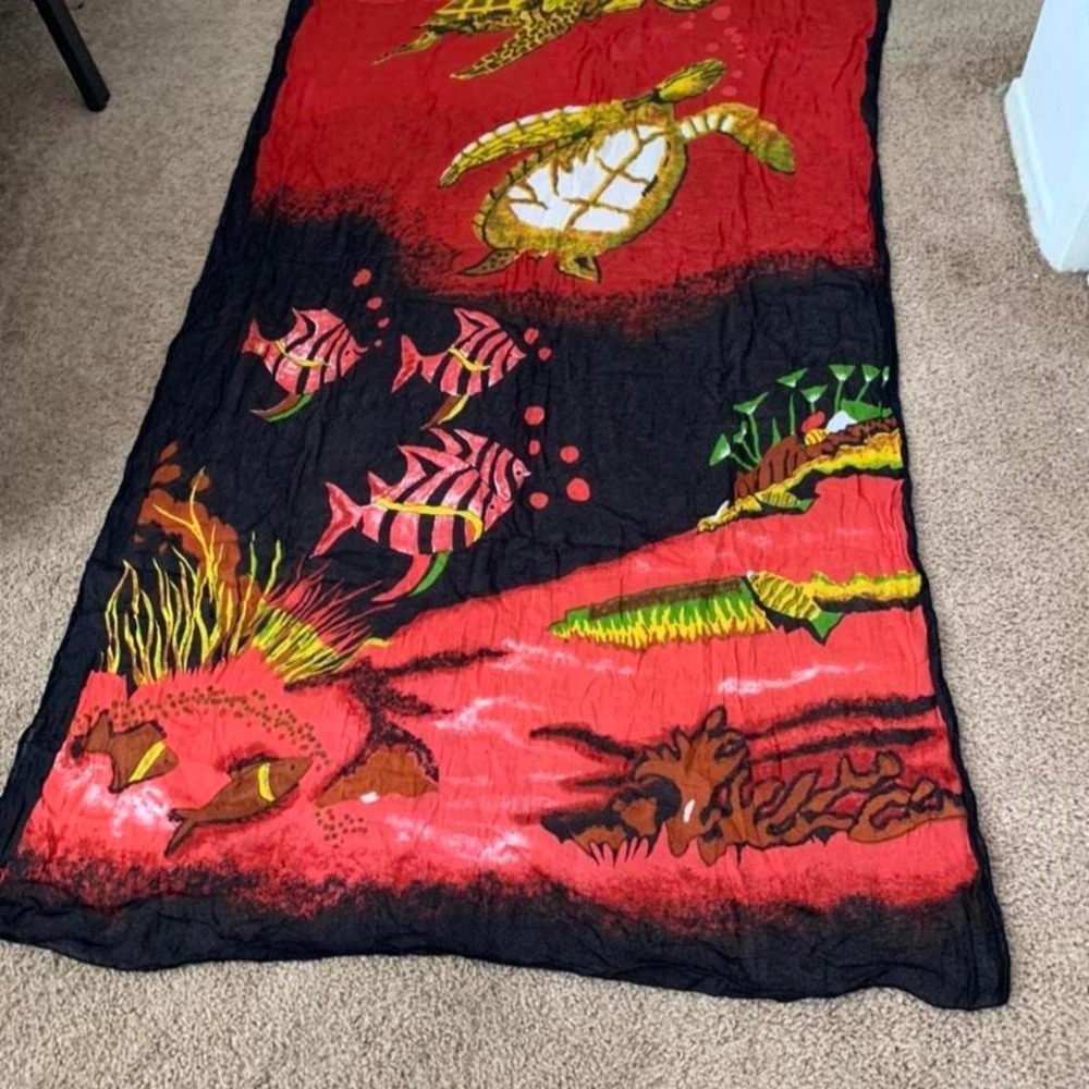 Red and Black Sea turtle scarf Beach whimsy - Picture 3 of 4